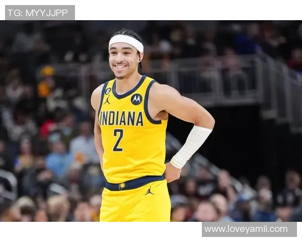 内姆哈德精准传球助攻特纳空中接力完成双手暴扣