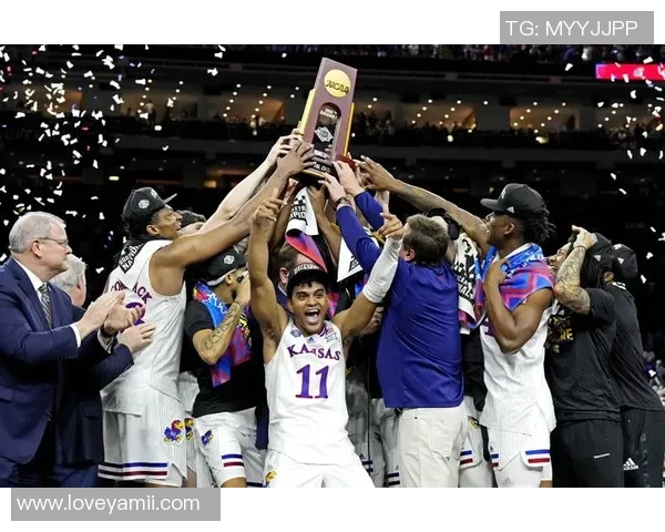 卡特·布莱恩特妹妹承诺堪萨斯大学!将代表女篮和女排出战NCAA 卡特·布莱恩特妹妹承诺堪萨斯大学!将代表女篮和女排出战NCAA