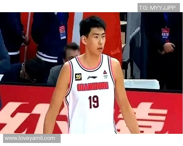 机会很多！徐昕加盟广州龙狮首秀6分13板2帽 2米26身高尽显天赋